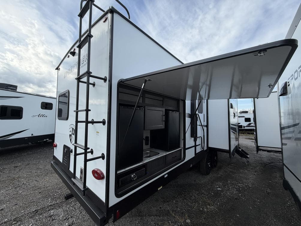 2026 Venture RV 2026 Venture RV SportTrek - thumbnail 5