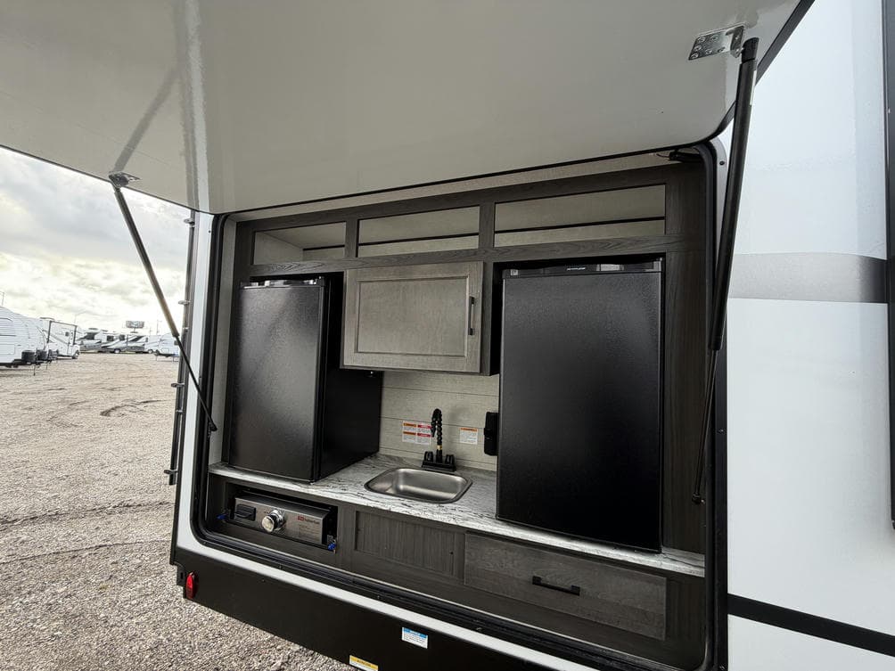 2026 Venture RV 2026 Venture RV SportTrek - thumbnail 6