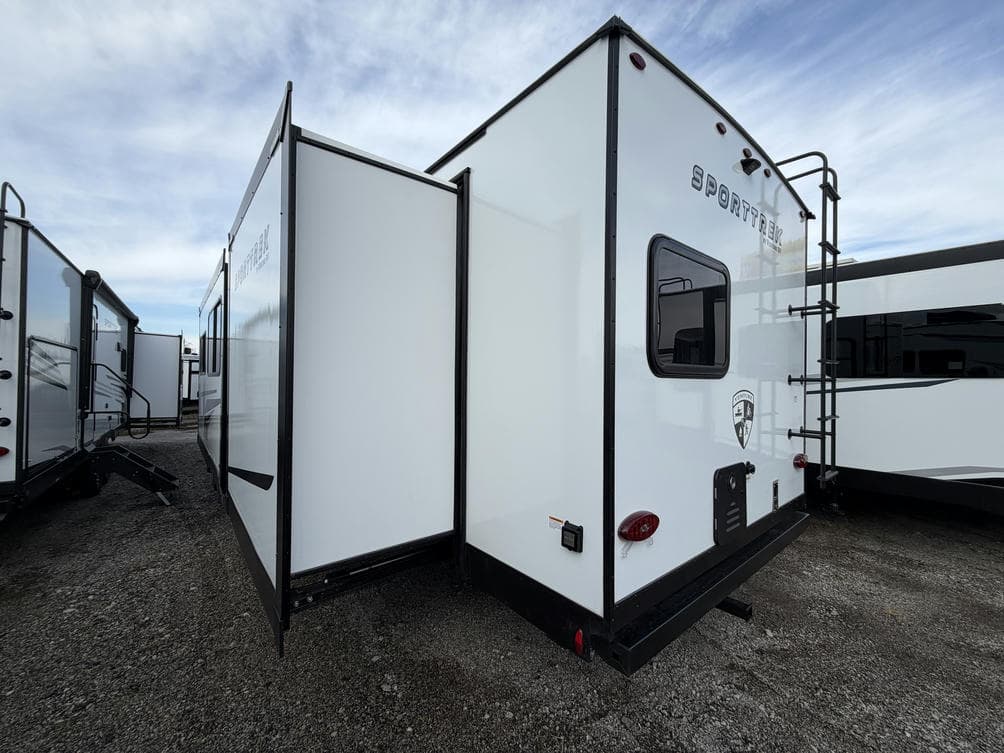 2026 Venture RV 2026 Venture RV SportTrek - thumbnail 7