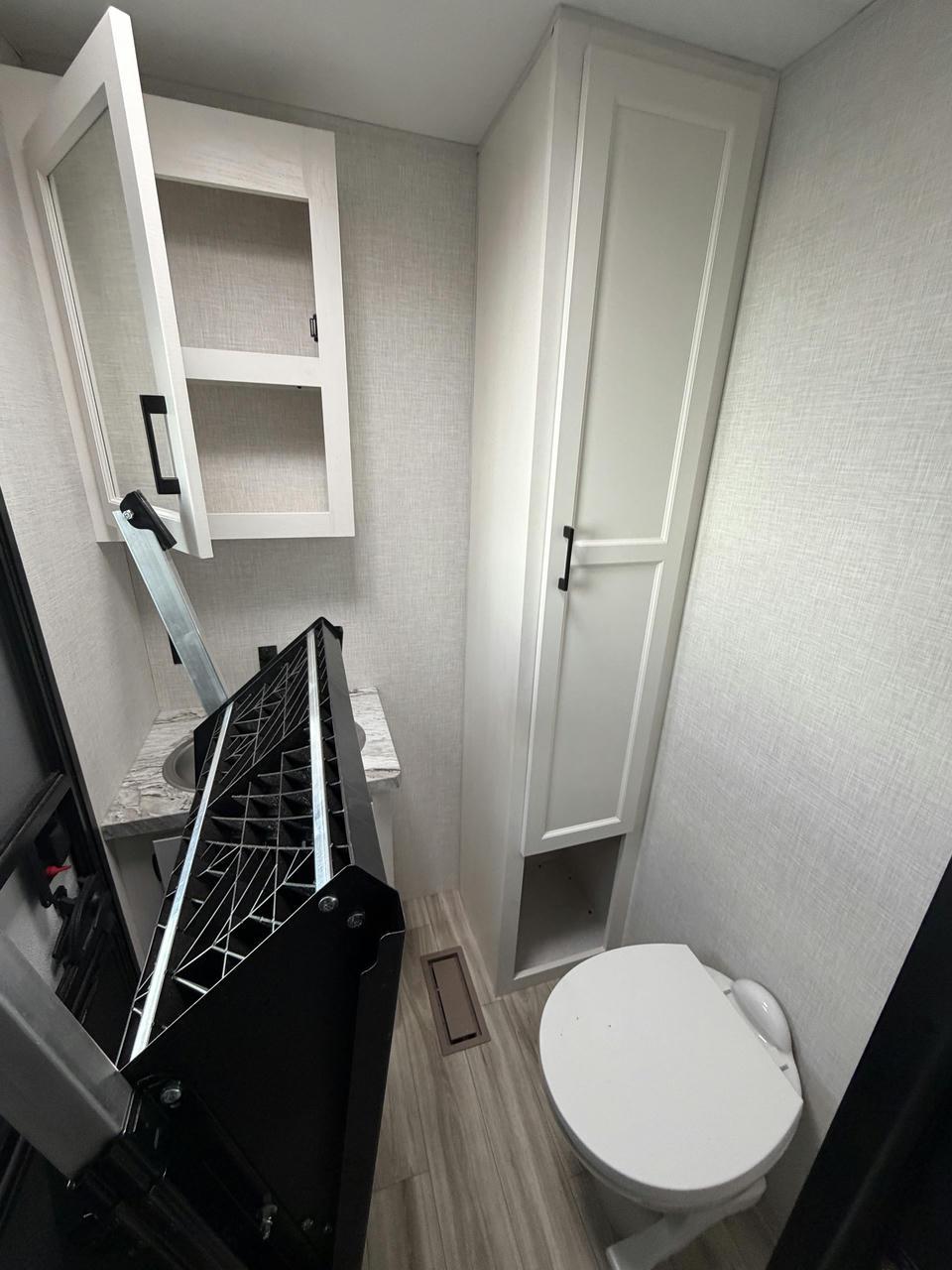 2026 Venture RV 2026 Venture RV SportTrek - thumbnail 16