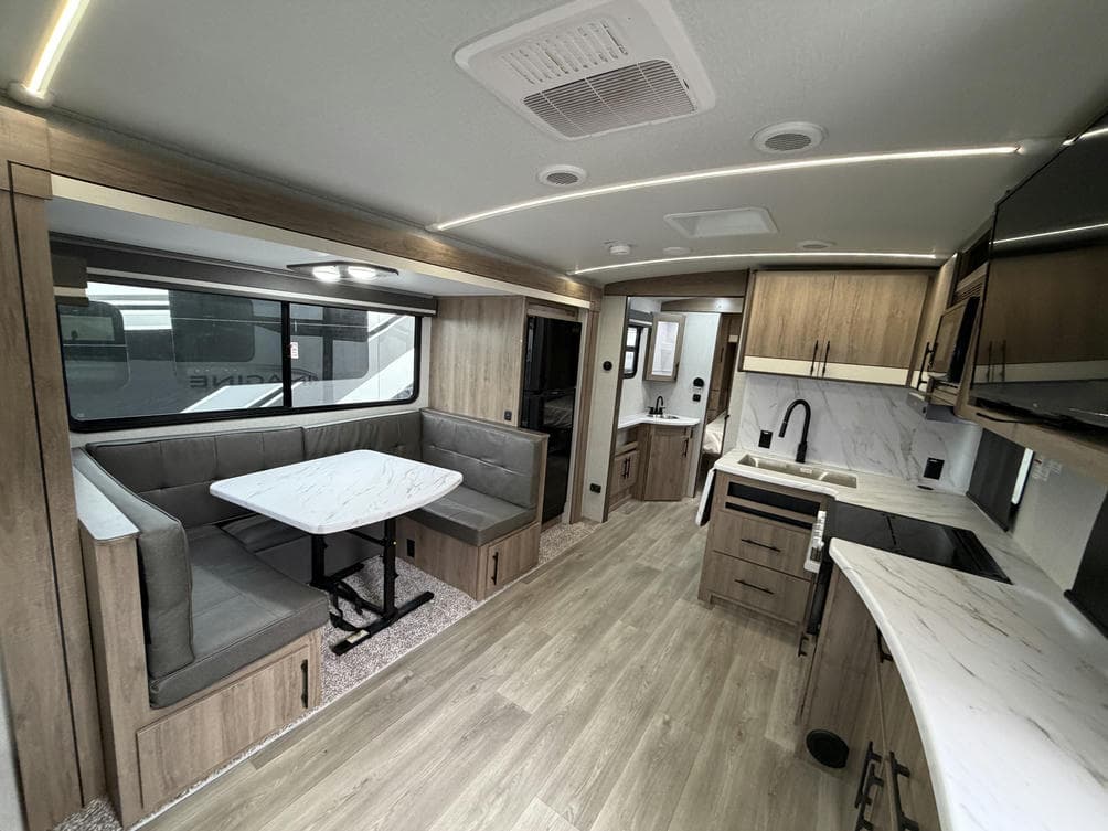 2024 Grand Design 2024 Grand Design Imagine XLS - thumbnail 8