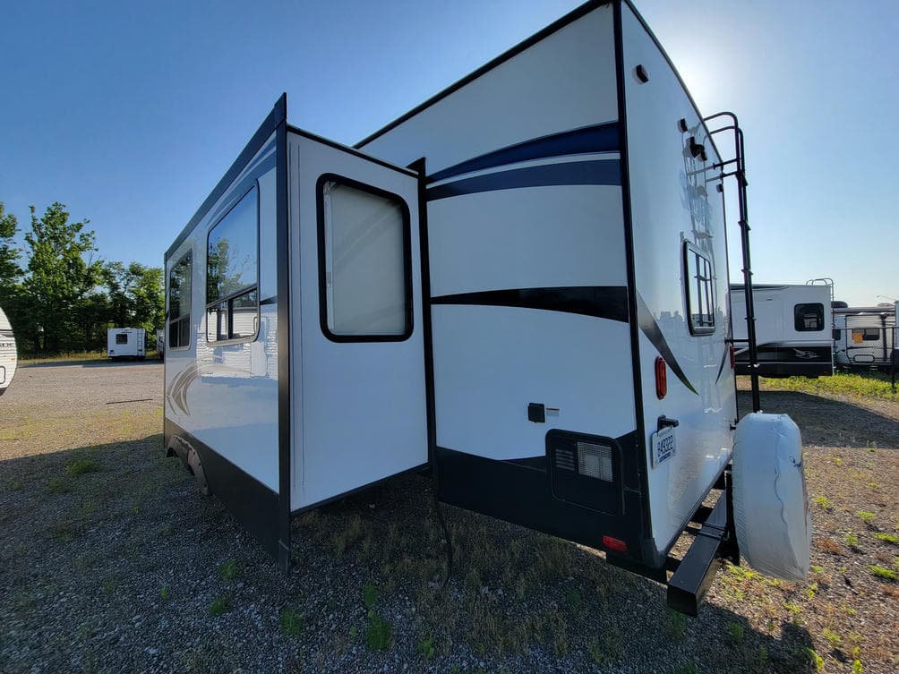 2018 Forest River 2018 Forest River Sabre - thumbnail 5