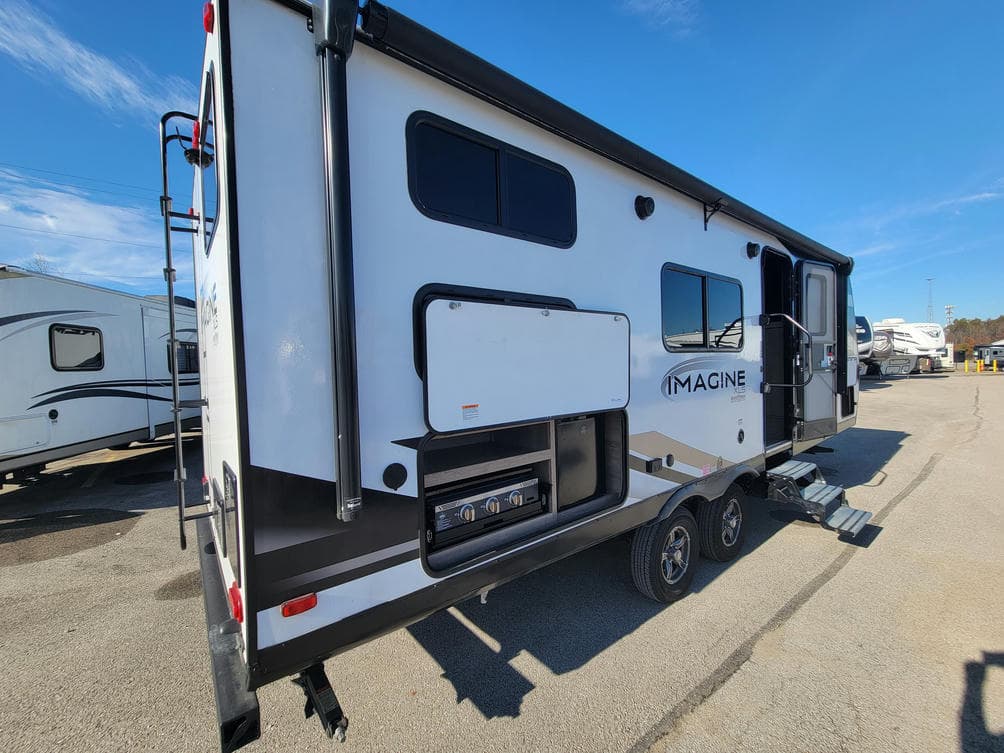 2023 Grand Design 2023 Grand Design Imagine XLS - thumbnail 4