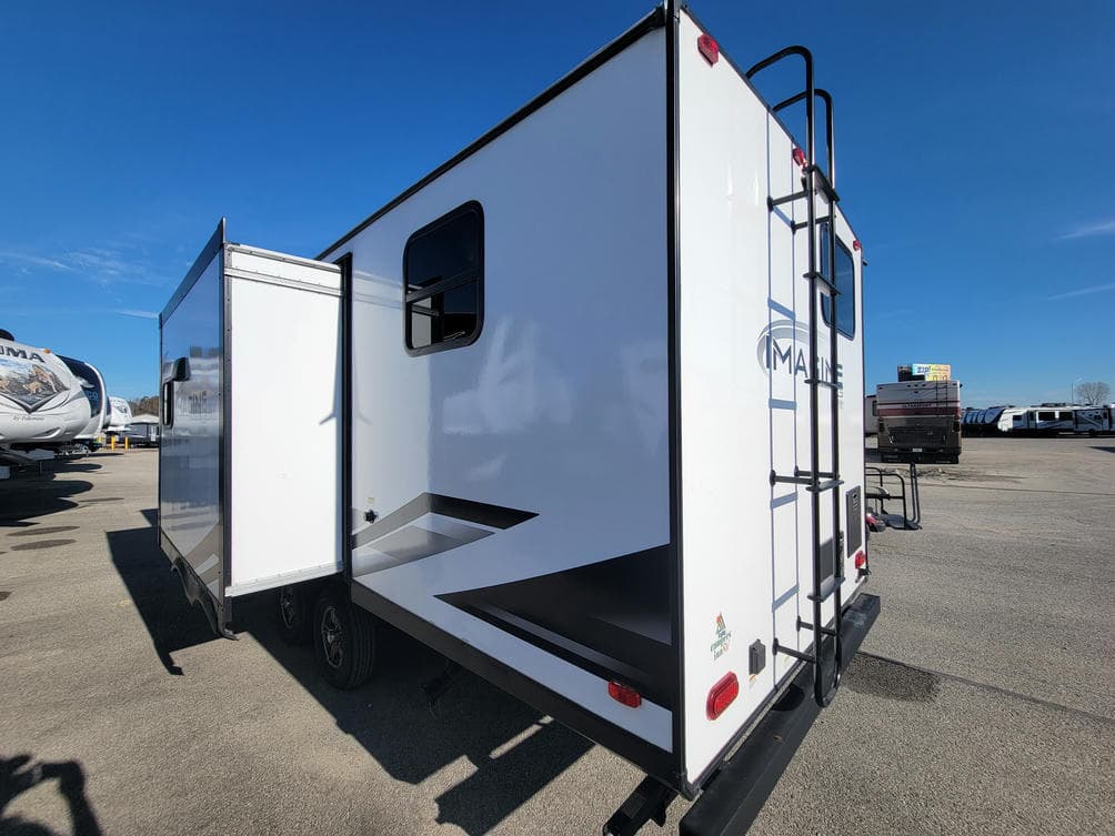 2023 Grand Design 2023 Grand Design Imagine XLS - thumbnail 5