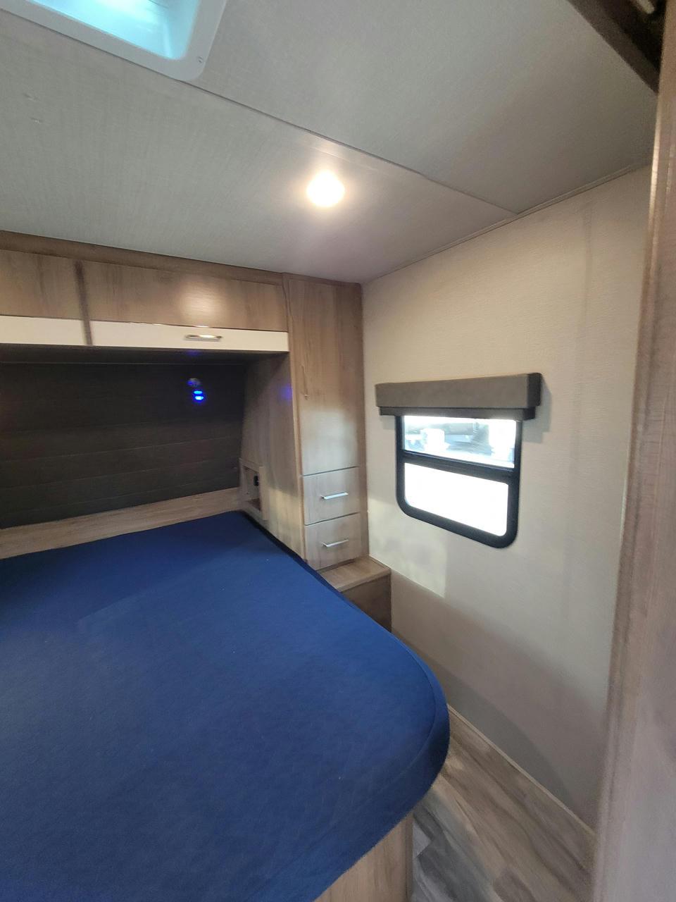 2023 Grand Design 2023 Grand Design Imagine XLS - thumbnail 15