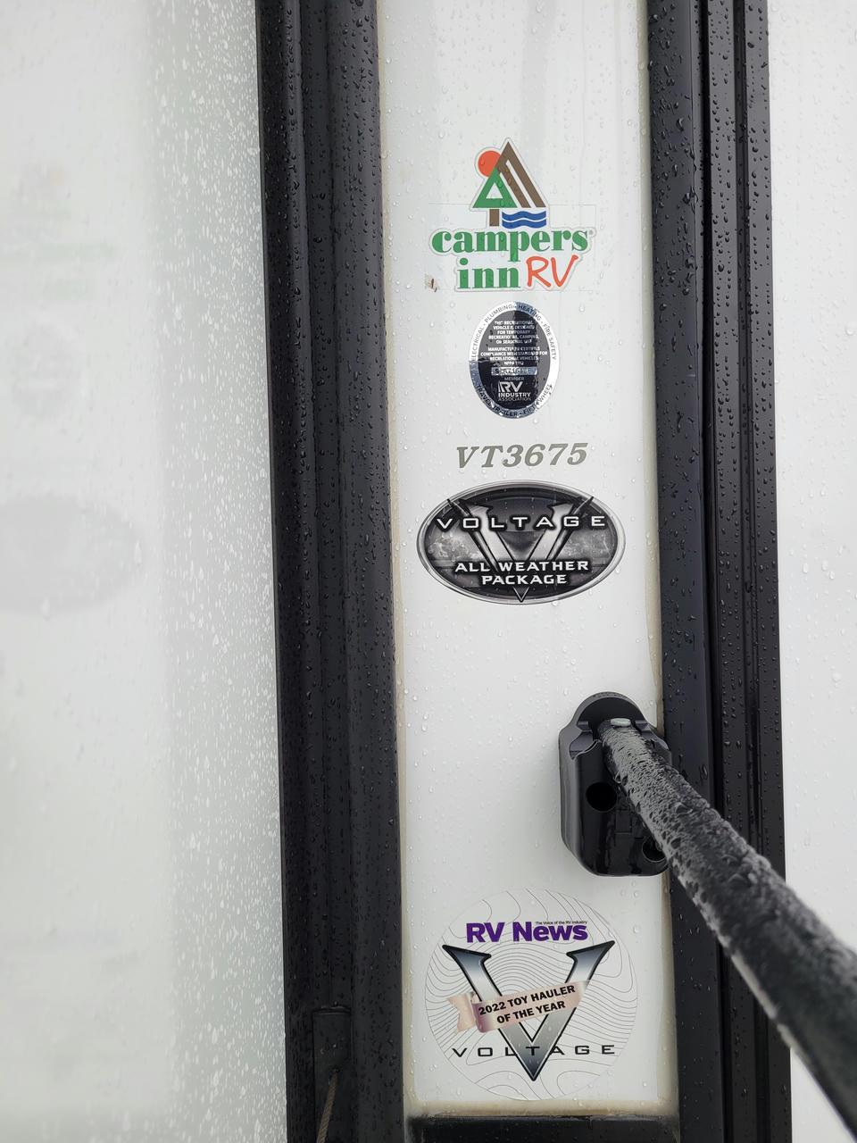 2023 Dutchmen 2023 Dutchmen VOLTAGE - thumbnail 3