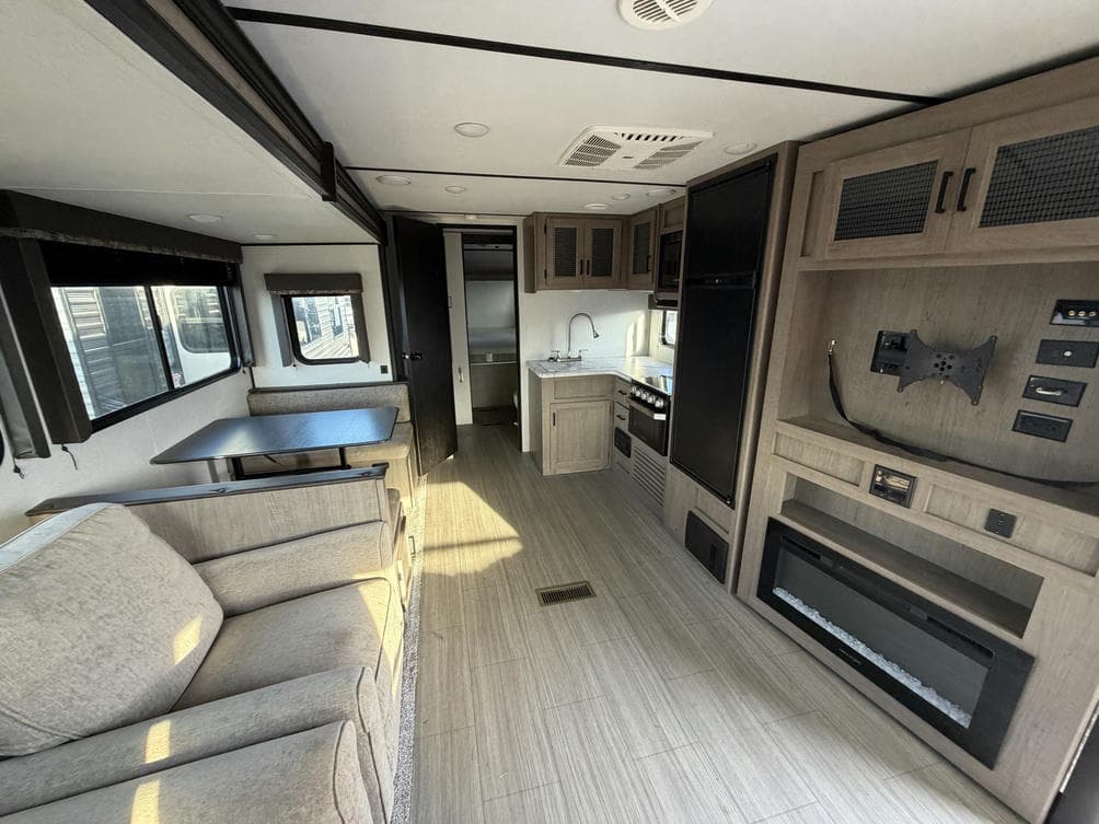 2021 Keystone RV 2021 Keystone RV Hideout - thumbnail 6