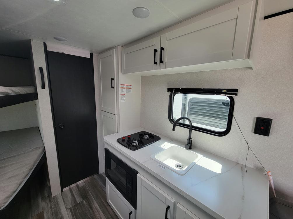 2026 Jayco 2026 Jayco Jay Flight SLX - thumbnail 10