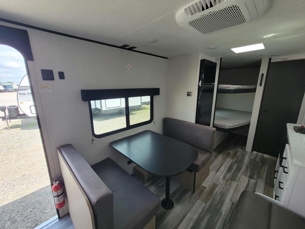 2026 Jayco 2026 Jayco Jay Flight SLX - thumbnail 15