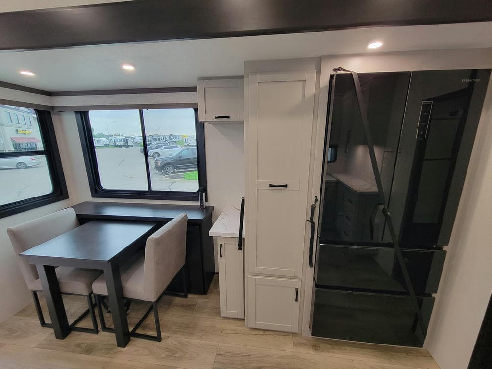 2026 Jayco 2026 Jayco Seismic Toy Hauler - thumbnail 13