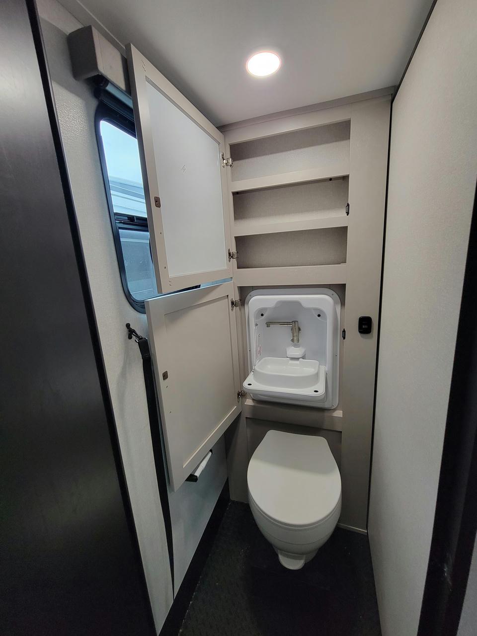 2026 Jayco 2026 Jayco Seismic Toy Hauler - thumbnail 22