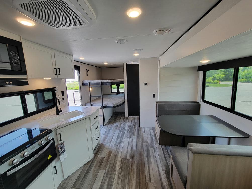 2026 Jayco 2026 Jayco Jay Flight SLX - thumbnail 9