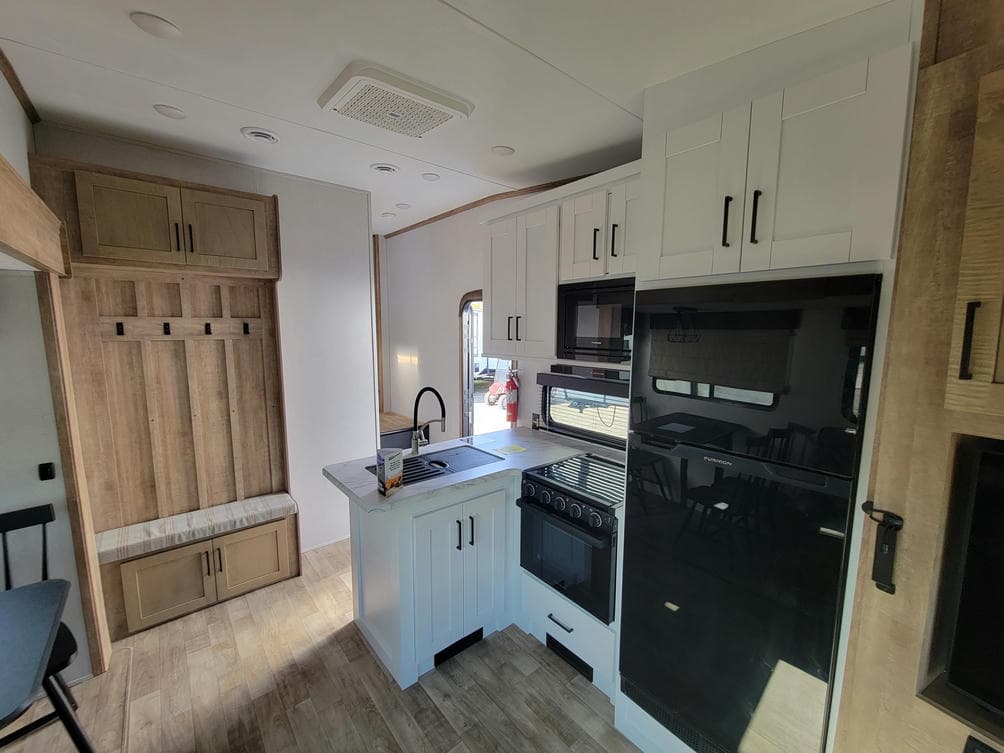 2024 Keystone RV 2024 Keystone RV Arcadia Super Lite - thumbnail 9