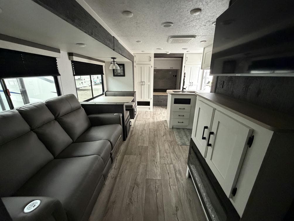 2025 Venture RV 2025 Venture RV Sienna - thumbnail 9