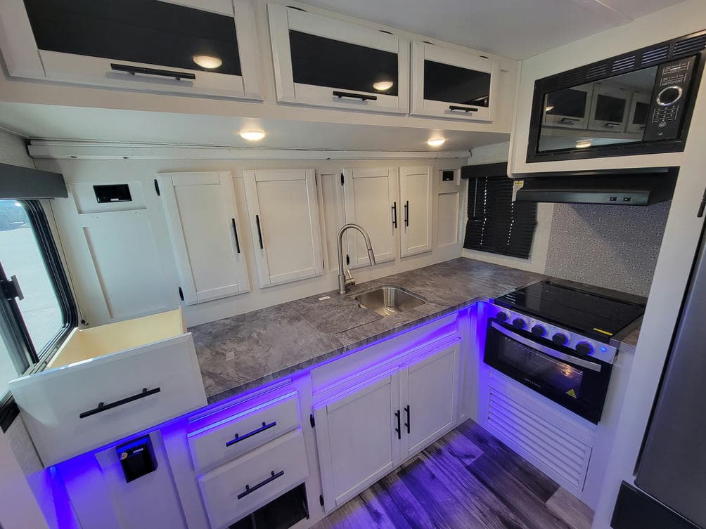 2023 CrossRoads 2023 CrossRoads VOLANTE - thumbnail 16