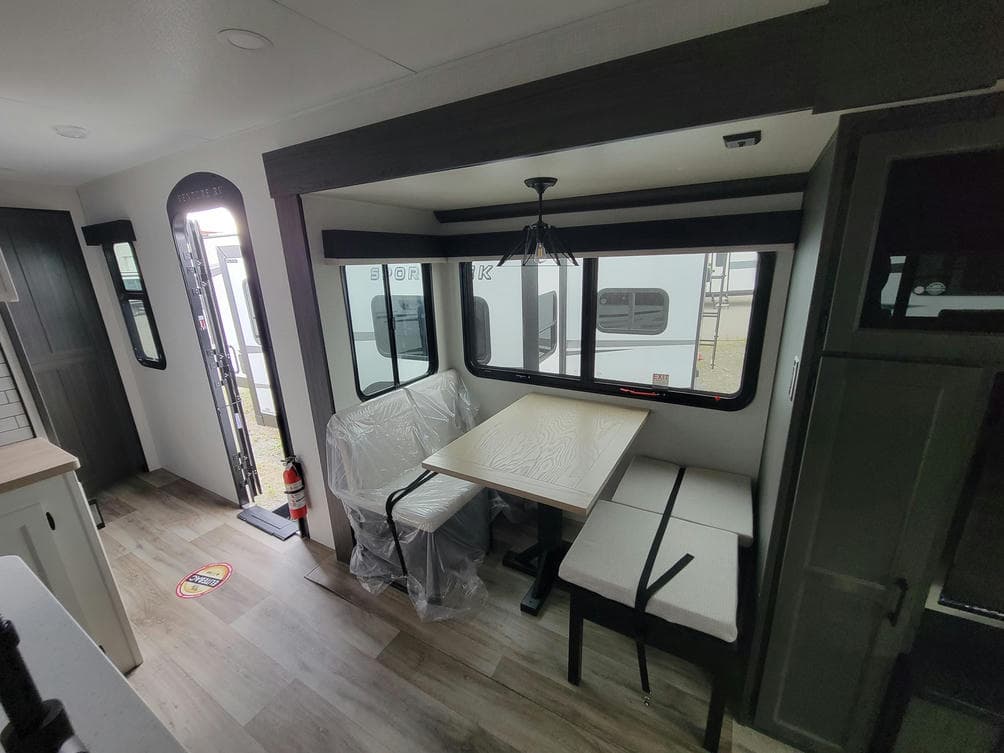 2026 Venture RV 2026 Venture RV SportTrek Touring Edition - thumbnail 14