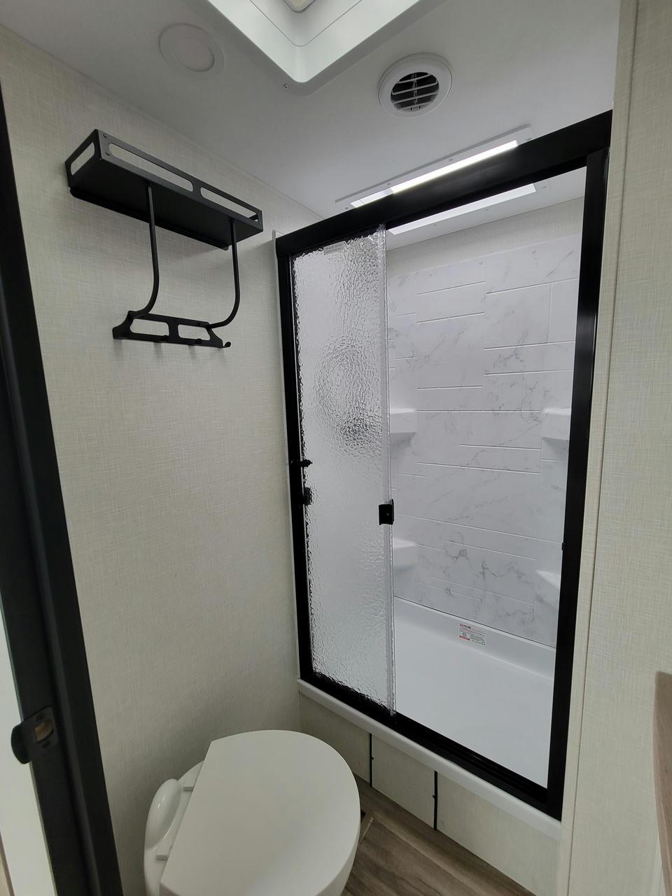 2026 Venture RV 2026 Venture RV SportTrek Touring Edition - thumbnail 16