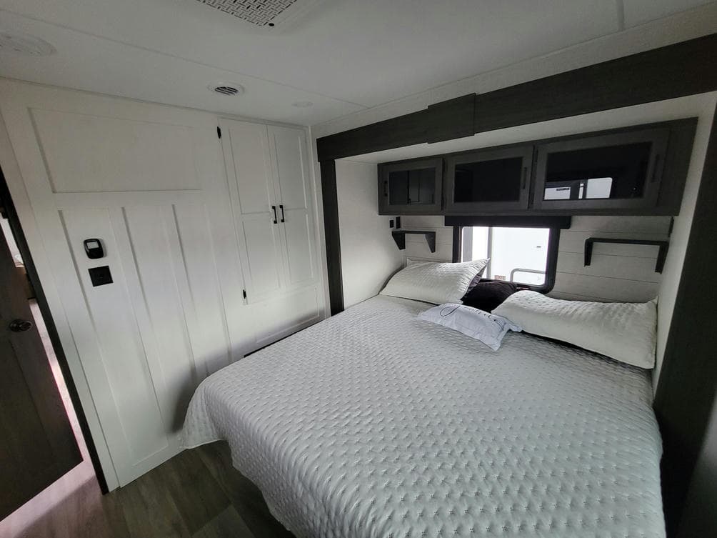 2026 Venture RV 2026 Venture RV SportTrek Touring Edition - thumbnail 19