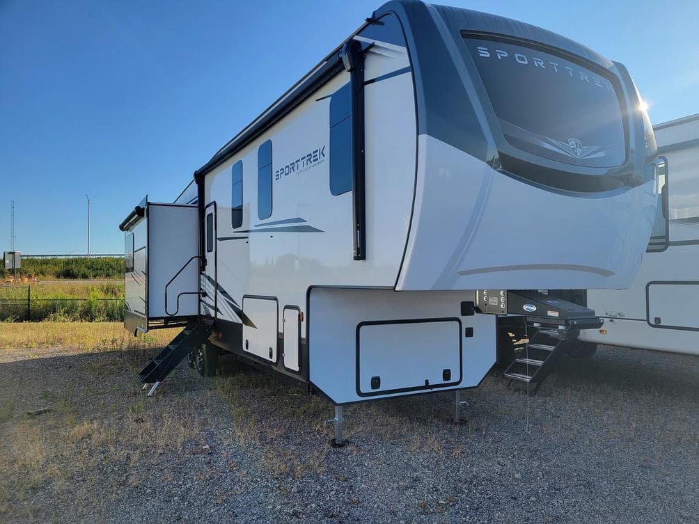 2026 Venture RV SportTrek Touring Edition STTF353VRK