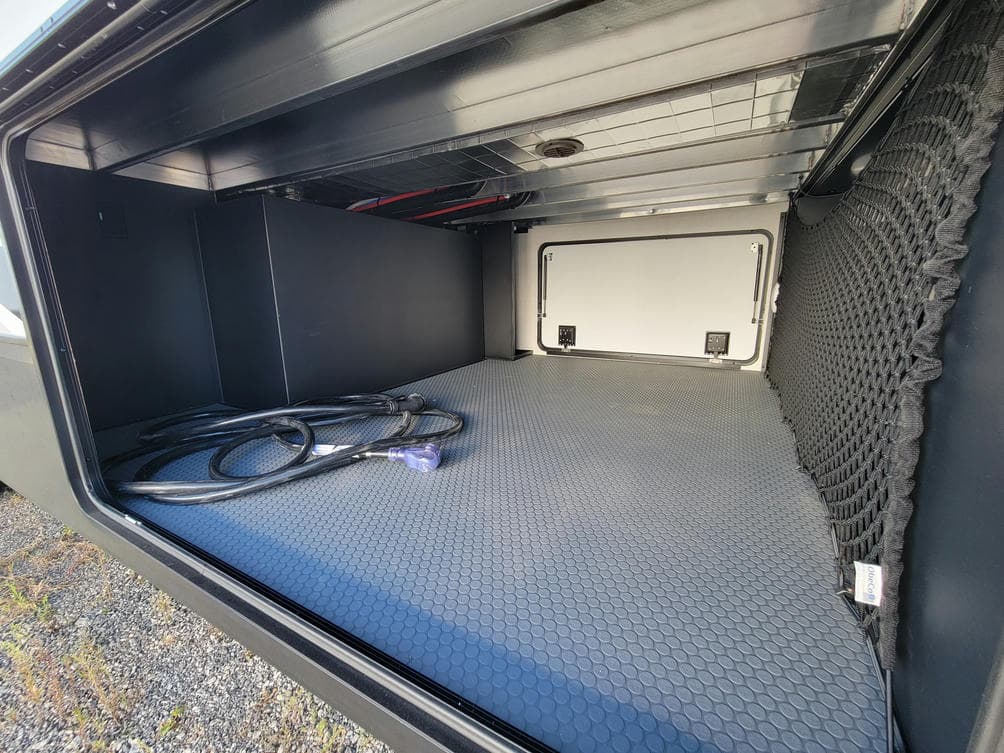 2026 Venture RV 2026 Venture RV SportTrek Touring Edition - thumbnail 3