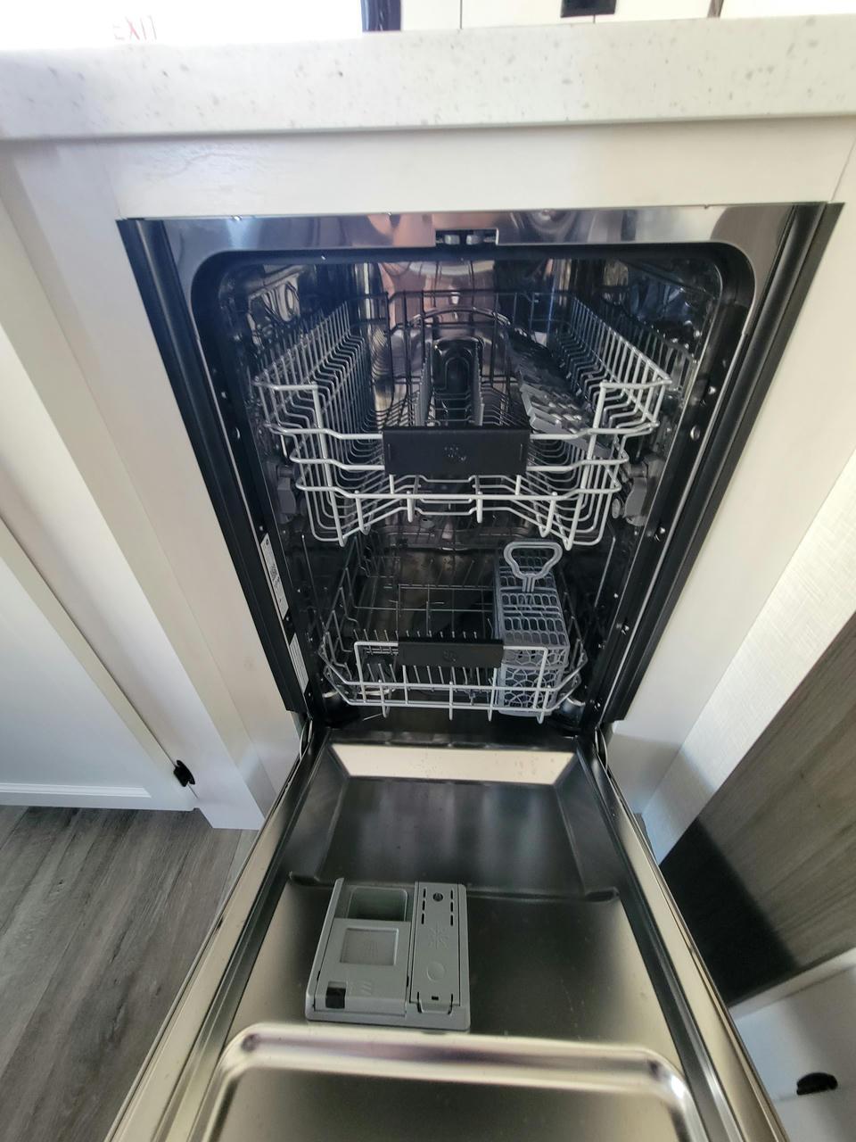 2026 Venture RV 2026 Venture RV SportTrek Touring Edition - thumbnail 15