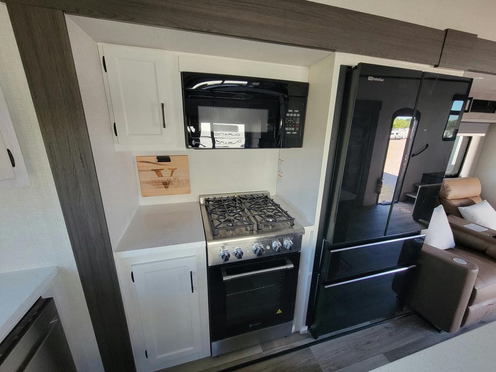 2026 Venture RV 2026 Venture RV SportTrek Touring Edition - thumbnail 16