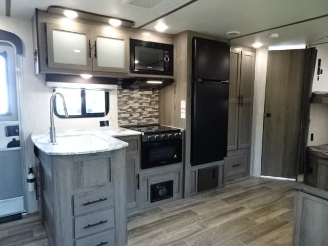 2021 Gulf Stream 2021 Gulf Stream Ameri-Lite - thumbnail 17