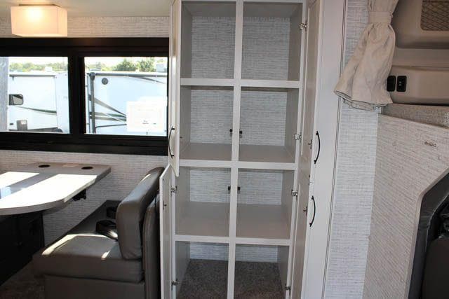 2025 Jayco 2025 Jayco Seneca - thumbnail 27