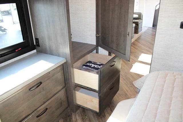 2025 Jayco 2025 Jayco Seneca - thumbnail 50