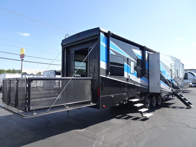 2022 Heartland 2022 Heartland Cyclone - thumbnail 10