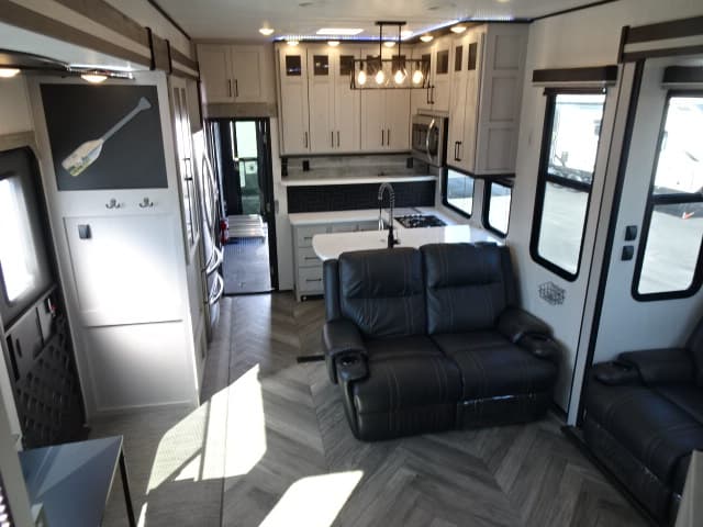 2022 Heartland 2022 Heartland Cyclone - thumbnail 25