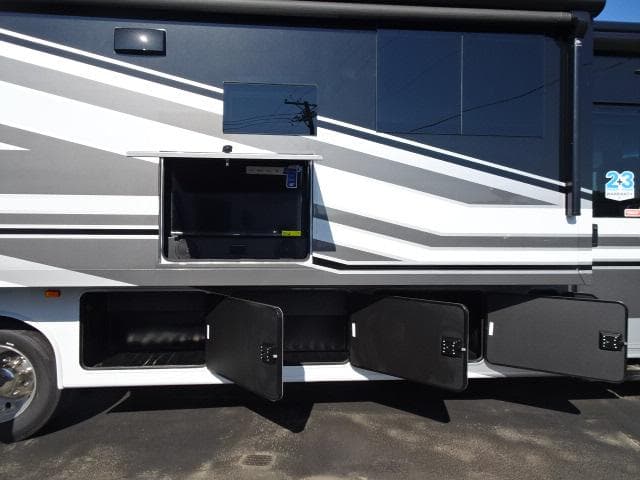 2026 Jayco 2026 Jayco Precept - thumbnail 4