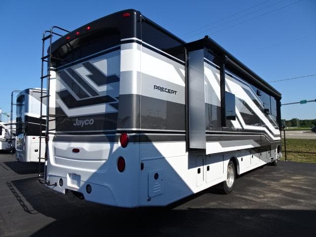 2026 Jayco 2026 Jayco Precept - thumbnail 6
