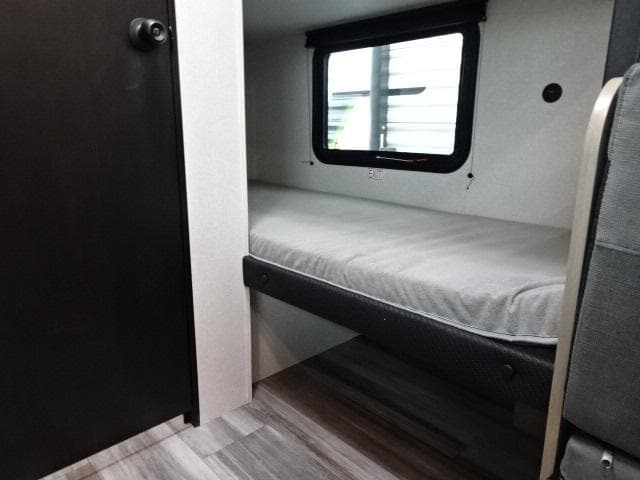 2026 Jayco 2026 Jayco Jay Flight SLX - thumbnail 18