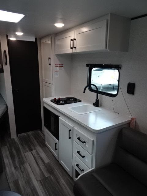 2026 Jayco 2026 Jayco Jay Flight SLX - thumbnail 18