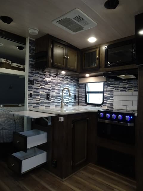 2019 Heartland 2019 Heartland Wilderness - thumbnail 17