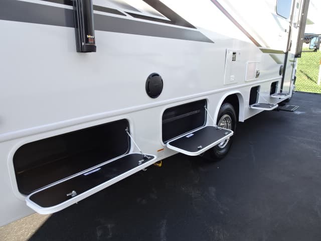 2026 Jayco 2026 Jayco Redhawk SE - thumbnail 4