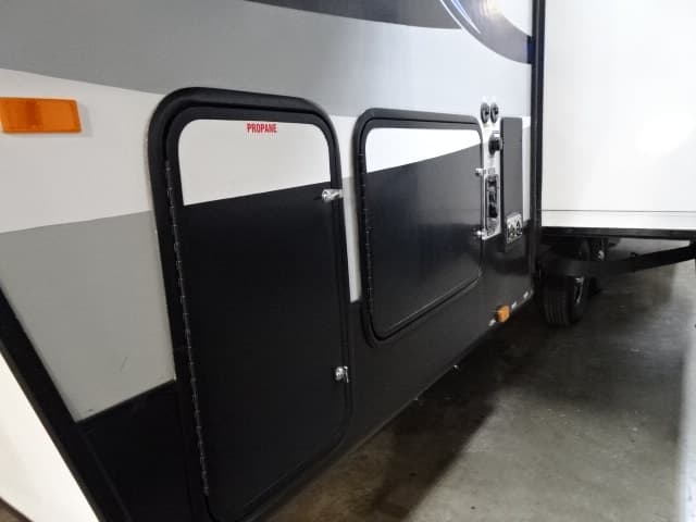 2018 Cherokee 2018 Cherokee Arctic Wolf - thumbnail 14