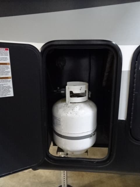 2018 Cherokee 2018 Cherokee Arctic Wolf - thumbnail 15