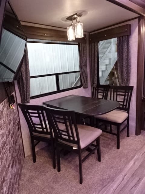 2018 Cherokee 2018 Cherokee Arctic Wolf - thumbnail 21