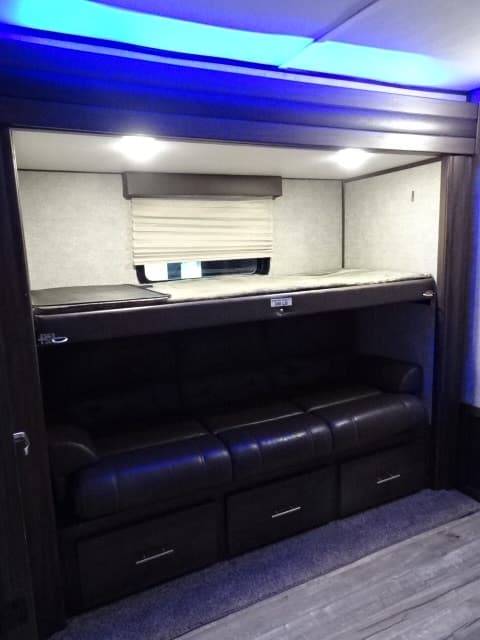 2018 Cherokee 2018 Cherokee Arctic Wolf - thumbnail 41