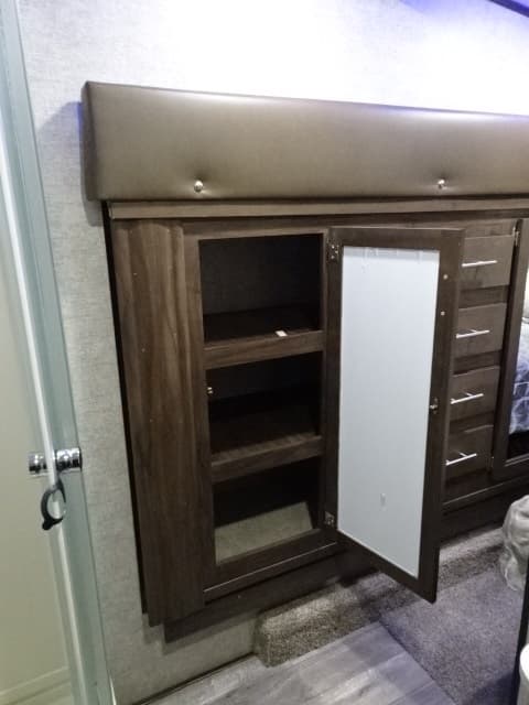 2018 Cherokee 2018 Cherokee Arctic Wolf - thumbnail 52