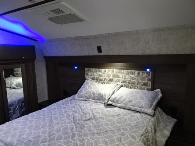 2018 Cherokee 2018 Cherokee Arctic Wolf - thumbnail 53