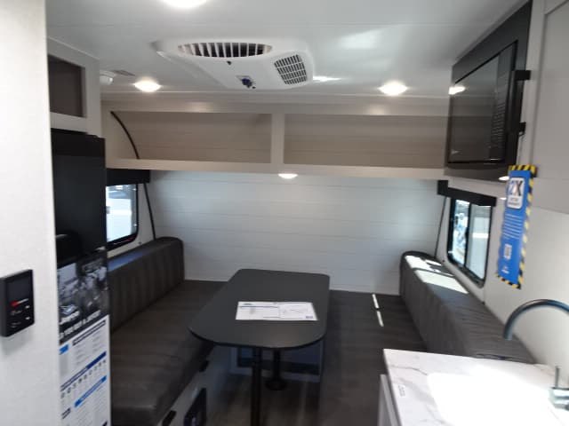 2026 Jayco 2026 Jayco Jay Feather Air Sl - thumbnail 8