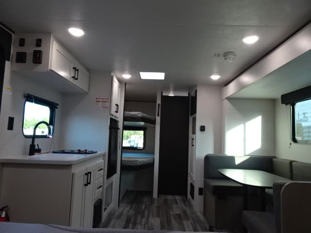 2026 Jayco 2026 Jayco Jay Flight SLX - thumbnail 9