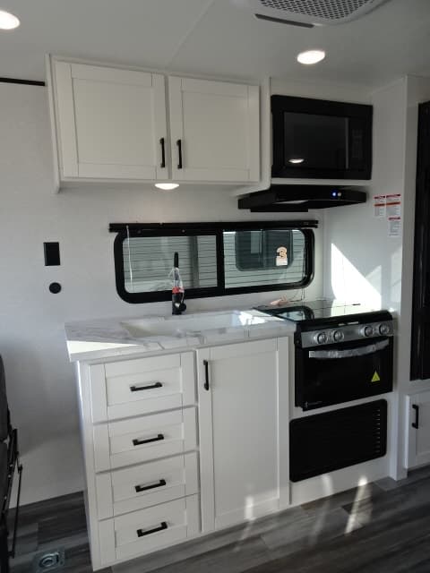 2026 Jayco 2026 Jayco Jay Flight Slx Toy Hauler - thumbnail 16