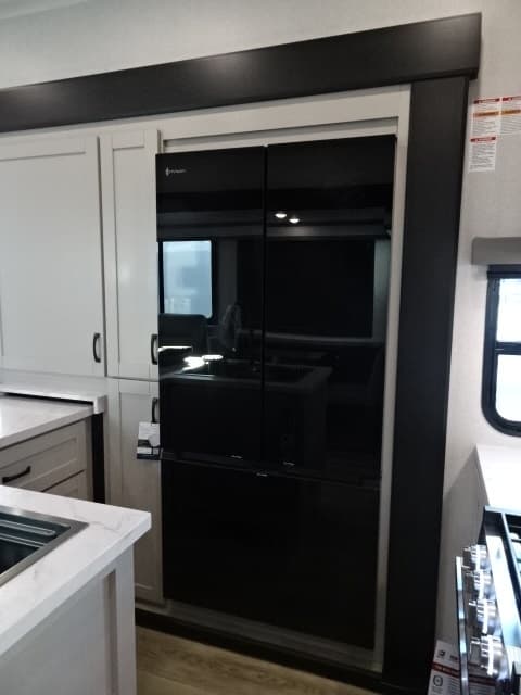 2026 Jayco 2026 Jayco Seismic Toy Hauler - thumbnail 19