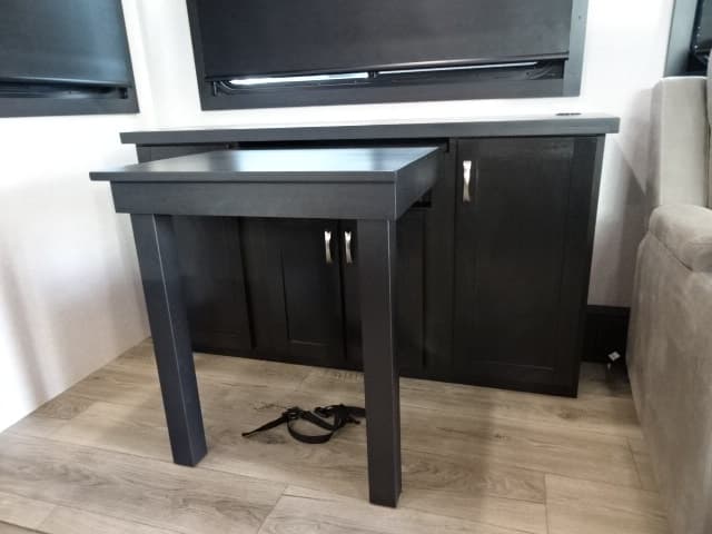 2026 Jayco 2026 Jayco Seismic Toy Hauler - thumbnail 32