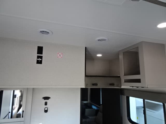 2026 Jayco 2026 Jayco Seismic Toy Hauler - thumbnail 55