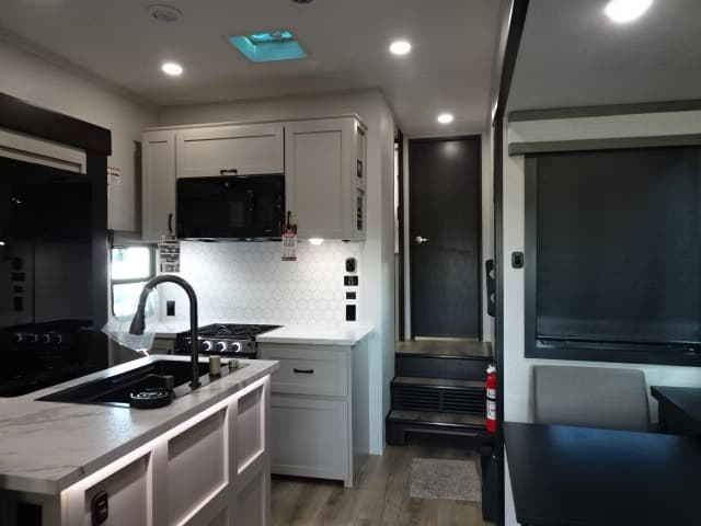 2026 Jayco 2026 Jayco Seismic Toy Hauler - thumbnail 58